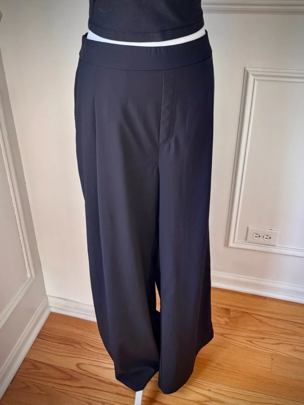 LOFT ▪️ High Rise Lightweight Wide Leg Pant - Picture 2 of 9